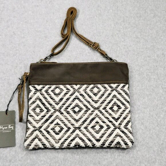 Myra Small 11.5x10x1 Canvas and Leather Crossbody Zipper Bag Hobo Upcycled NWT - Picture 1 of 3